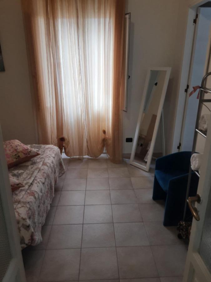 B&B Emily Бриндизи Экстерьер фото