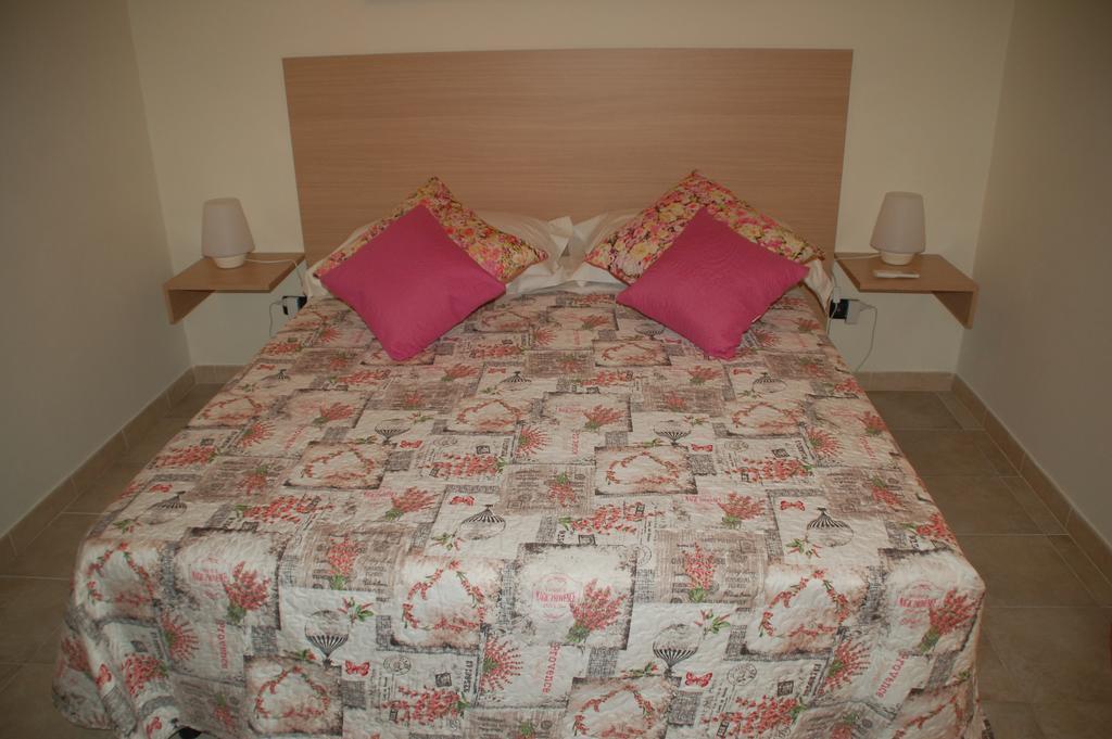 B&B Emily Бриндизи Экстерьер фото